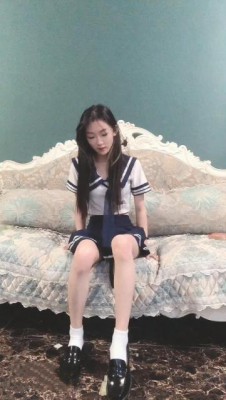 图片[5]_JK女子高生脚踩蛋糕艺术脚喂食粗口辱骂_HD绳艺资源