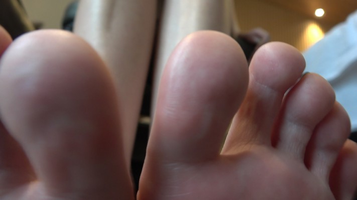 图片[7]_【妍主大大】女巨人踩暴下贱虫子_HD绳艺资源