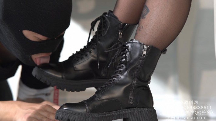 图片[3]_【初见】边吃饭边让犬化家奴伺候马丁靴/沉浸式/生活化舔靴_HD绳艺资源