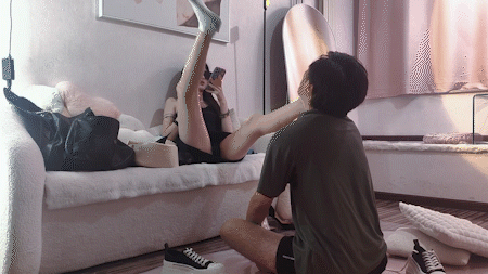 图片[2]_【艾琳】脚深喉插吐全体重踩脸脚耳光花式虐舌.._HD绳艺资源