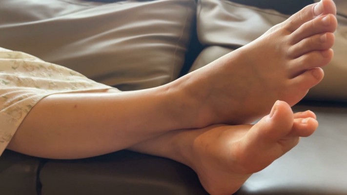 图片[7]_【黑丝诱惑】沐沐裸足随意玩弄狗奴_HD绳艺资源