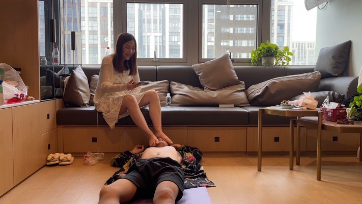 图片[10]_【黑丝诱惑】沐沐裸足随意玩弄狗奴_HD绳艺资源