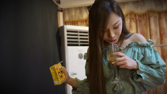 【校园女流氓】安诺白袜脚下羞辱贱奴POV