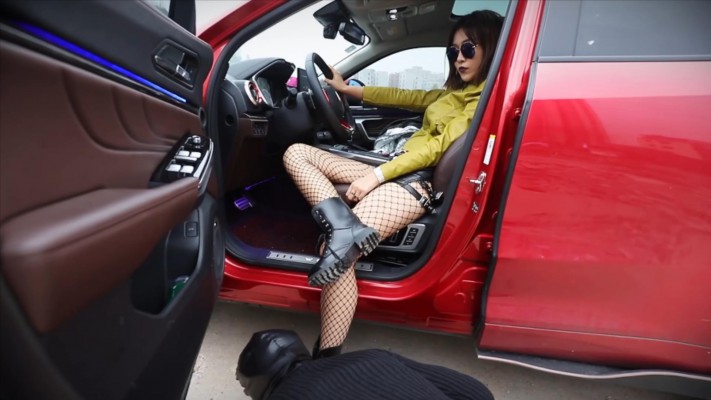 【樱女王】女警处决犯人，美脚控制呼吸，语言羞辱坐脸，用闷死犯人！YC-221107-3
