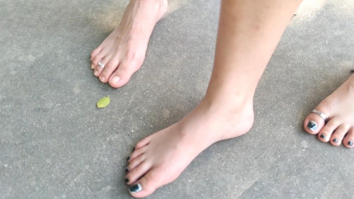 图片[5]_广州小鱼姐姐和婷婷主人哄骗小白弟弟闻脚舔脚，脚喂食_HD绳艺资源