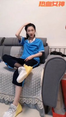 图片[15]_【热血女神】18岁绝美学生s校服女班长课后美脚羞辱你_HD绳艺资源