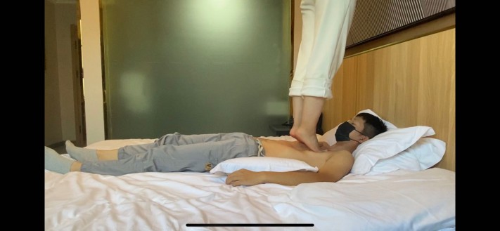 图片[5]_女大学生素人第一次踩踏_HD绳艺资源