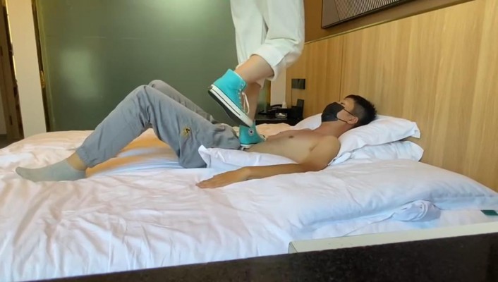 图片[11]_女大学生素人第一次踩踏_HD绳艺资源