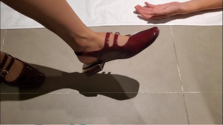 图片[4]_两双凉鞋怒踩瘦竹竿_HD绳艺资源