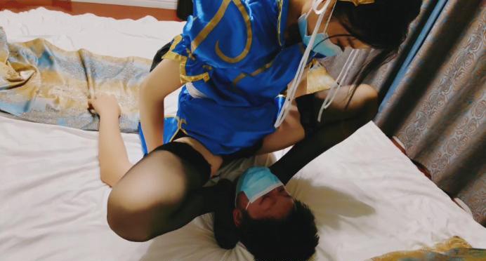 【婉儿原创】暗杀任务之春丽黑丝腿绞窒息 黑丝脚踩脖子腿绞杀剧情大作