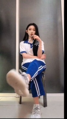 图片[8]_【LAPAPA】初柒绝美学生S不良学生妹校服pov语言羞辱_HD绳艺资源