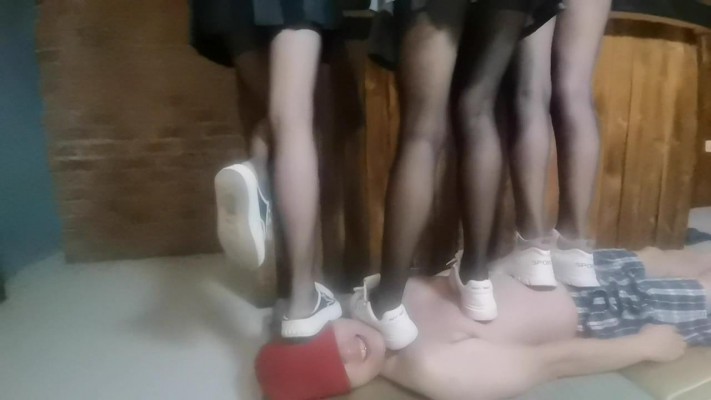 图片[14]_6人狂踩痛苦面具_HD绳艺资源