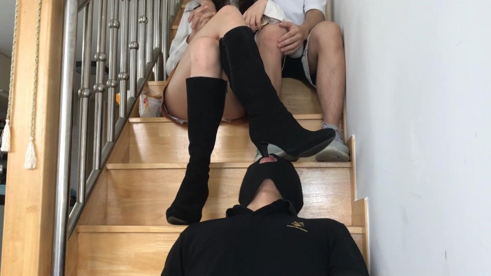 图片[4]_双机位小鱼女神情侣主边KISS边踩头羞辱追求者舔靴子_HD绳艺资源