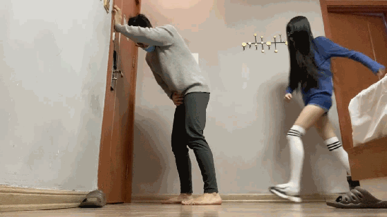 图片[6]_诗曼 活力美女房主超狠踢裆小男生_HD绳艺资源