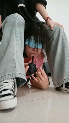 图片[5]_【爱可呀】开发学姐清理鞋子/奖励升水_HD绳艺资源