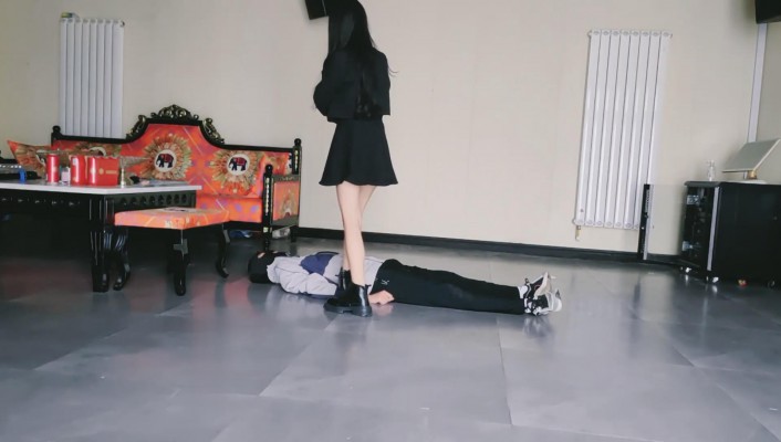 图片[2]_【苏西】家奴舔闻短靴白棉袜jio_HD绳艺资源