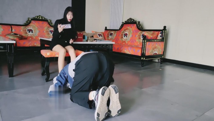 图片[4]_【苏西】家奴舔闻短靴白棉袜jio_HD绳艺资源