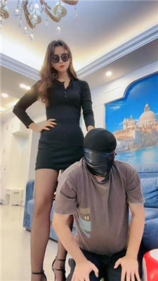 〖H.P.L栖心之栈〗—芷晴物体破坏+腿刑 HPL-221123