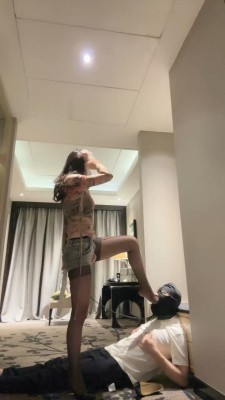 图片[5]_【禾未】长腿模特-黑丝高跟-转胯/骑马/脚插嘴/白袜塞嘴_HD绳艺资源