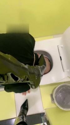 图片[7]_【婉儿】长靴黑丝S-吐口水/踩踏喂食/头压马桶【上】_HD绳艺资源