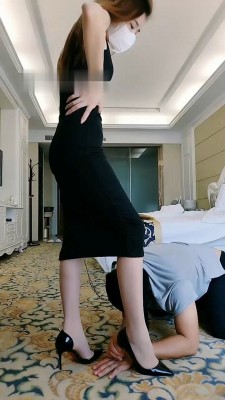 图片[2]_【多多】高跟踩狗爪/踩狗脸/训练_HD绳艺资源