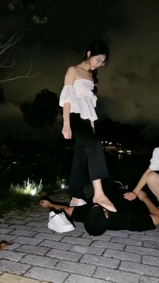 图片[9]_【嘉妮】双S-户外-小白鞋遛狗虐废【三视角版】_HD绳艺资源