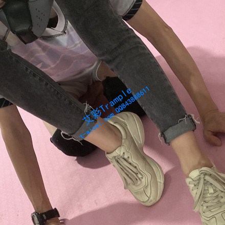 【冰灵S】超脏小白鞋原味虐狗_HD绳艺资源