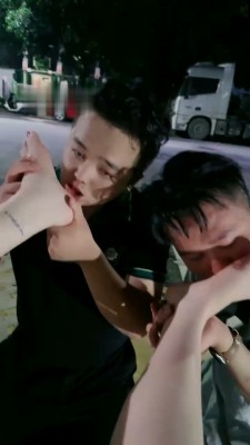 图片[6]_【甜心教主】户外抓住兄弟双狗遛狗虐_HD绳艺资源