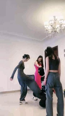 图片[6]_【宸宸】带素人入圈-反绑群殴-耳光虐乳/踢裆暴踹【完整版】_HD绳艺资源