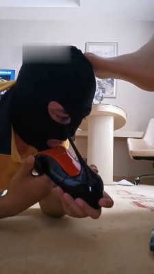 图片[15]_【不知名美女】臭脚捂脸/裸足踩踏/提档/骑马_HD绳艺资源