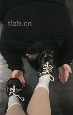 图片[9]_【可爱鬼】JK学生主-皮鞋白袜-踩踏闻舔/头顶鞋/喝厕所水_HD绳艺资源