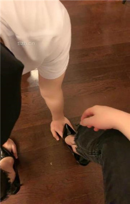 图片[9]_【宝爷】裸足深喉/高跟虐乳/舔脏鞋_HD绳艺资源