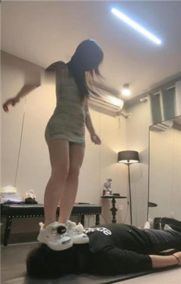 图片[12]_【伊楠】高难度挑战调-惩戒打手心/高跟踩踏/裸足插嘴踩脸_HD绳艺资源