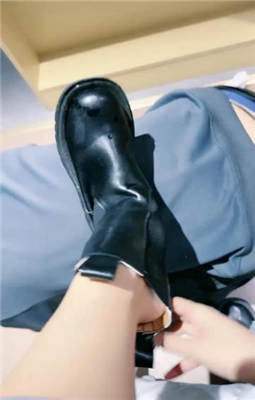 【兔粉粉】臀下窒息 YC-221129-2