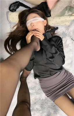 美女的胯下之辱 YC-221206