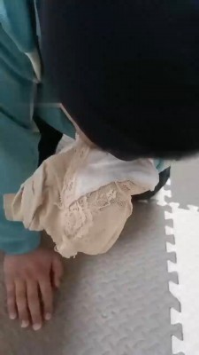 【黑丝诱惑】素人姣姣黑丝短裙诱惑裸足深喉 YC-221206-2