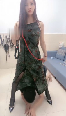『超S·联盟』187身高巨大女虐鱼干奴 YC-221208-4