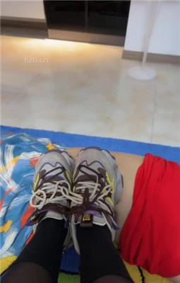 JLY_G001婧児全语言羞辱 姐姐的脏白棉袜玩弄POV 中英双字幕 YC-221212
