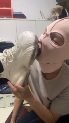 【惑心】极品靴子里榨汁吸管直接喝
