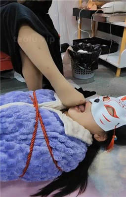 图片[5]_【夏恋】母畜伺候主人下班回家【双视角版】_HD绳艺资源