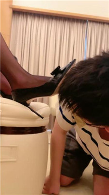 图片[19]_【丹祖宗】黑丝高跟踩狗磕头/转胯/原味jio狂舔_HD绳艺资源