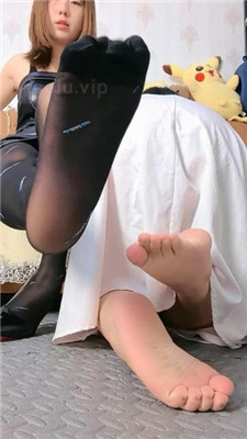 图片[6]_【果儿】开发闺蜜舔原味高跟黑丝_HD绳艺资源