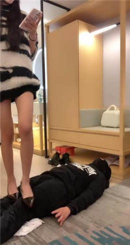 图片[17]_【苏西】毛巾塞嘴/短靴高跟全体重踩踏_HD绳艺资源