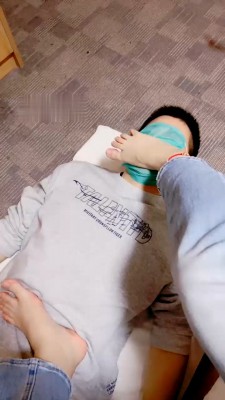 图片[4]_【子橘】皮带sp/下跪吃脚/全体重踩踏_HD绳艺资源