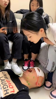 图片[5]_【精神小妹】4S学生主-运动鞋白袜/喂食呕吐_HD绳艺资源