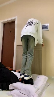 图片[4]_【精神小妹】6S学生主-重度全体重踩/踢踹_HD绳艺资源