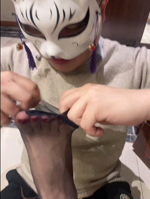 图片[6]_酒店玩舔空姐的黑丝原味臭脚_HD绳艺资源