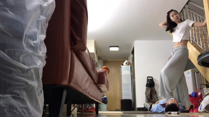 图片[11]_仰视小鱼女神高跟踩贱狗脖子_HD绳艺资源