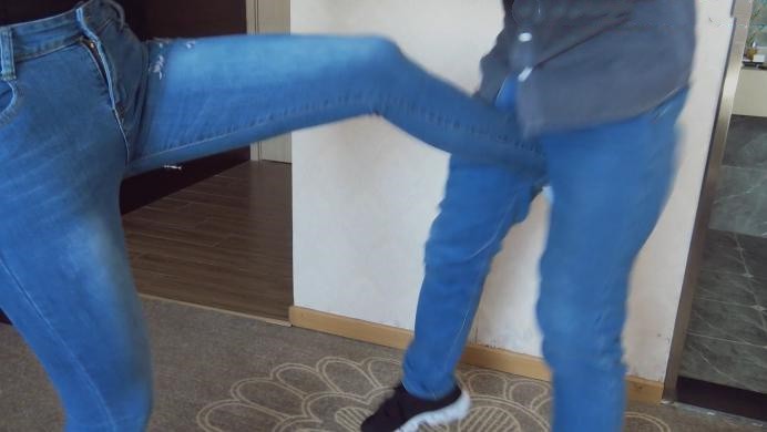 图片[8]_晓时代 新疆小姐姐高难度挑战踢打完虐嘴损挑事男_HD绳艺资源