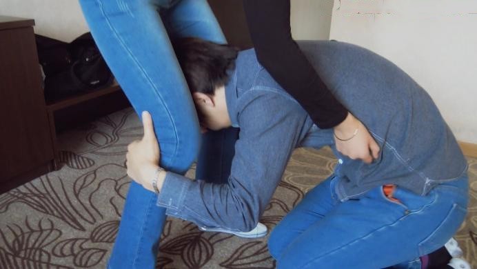 图片[19]_晓时代 新疆小姐姐高难度挑战踢打完虐嘴损挑事男_HD绳艺资源